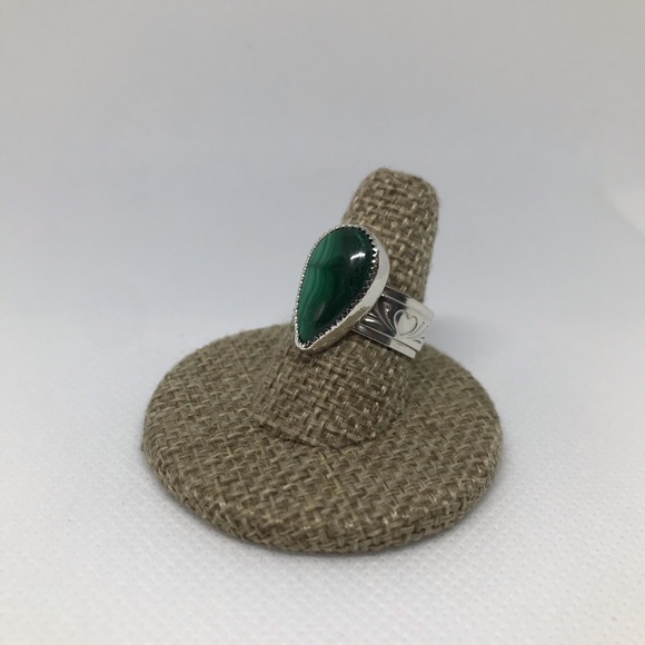 9.5Ct Malachite Ring Handmade - Picture 3 of 4